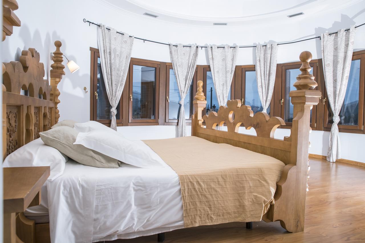 Complejo Hostelero Paladium Villamartín Buitenkant foto